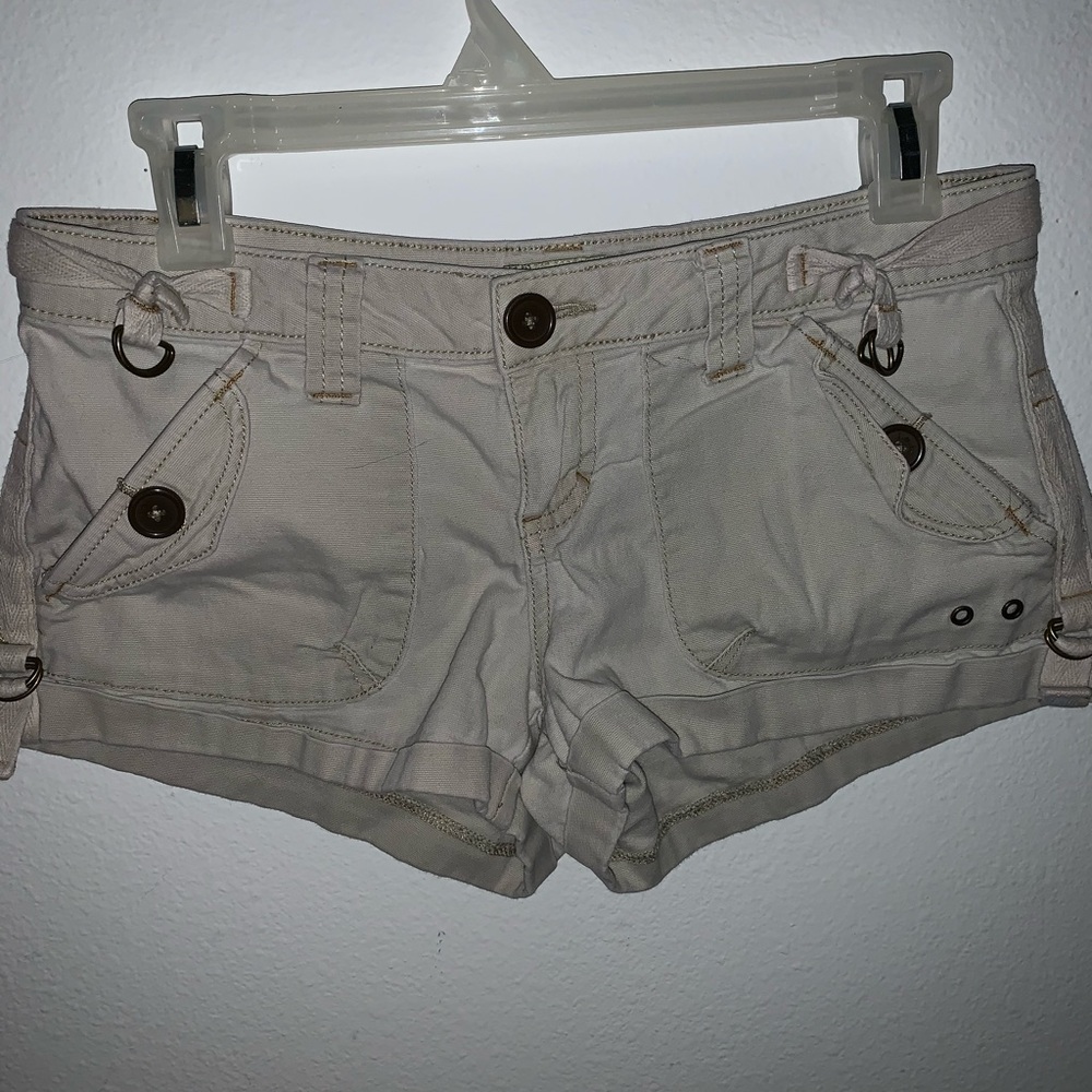 L.E.I shorts